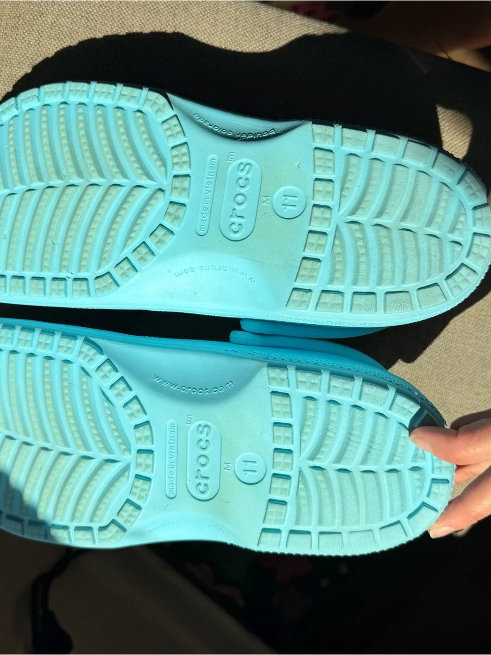 ⚡ Make a Splash in Turbo Teal! Authentic Crocs Classic Clogs (Size M11)
